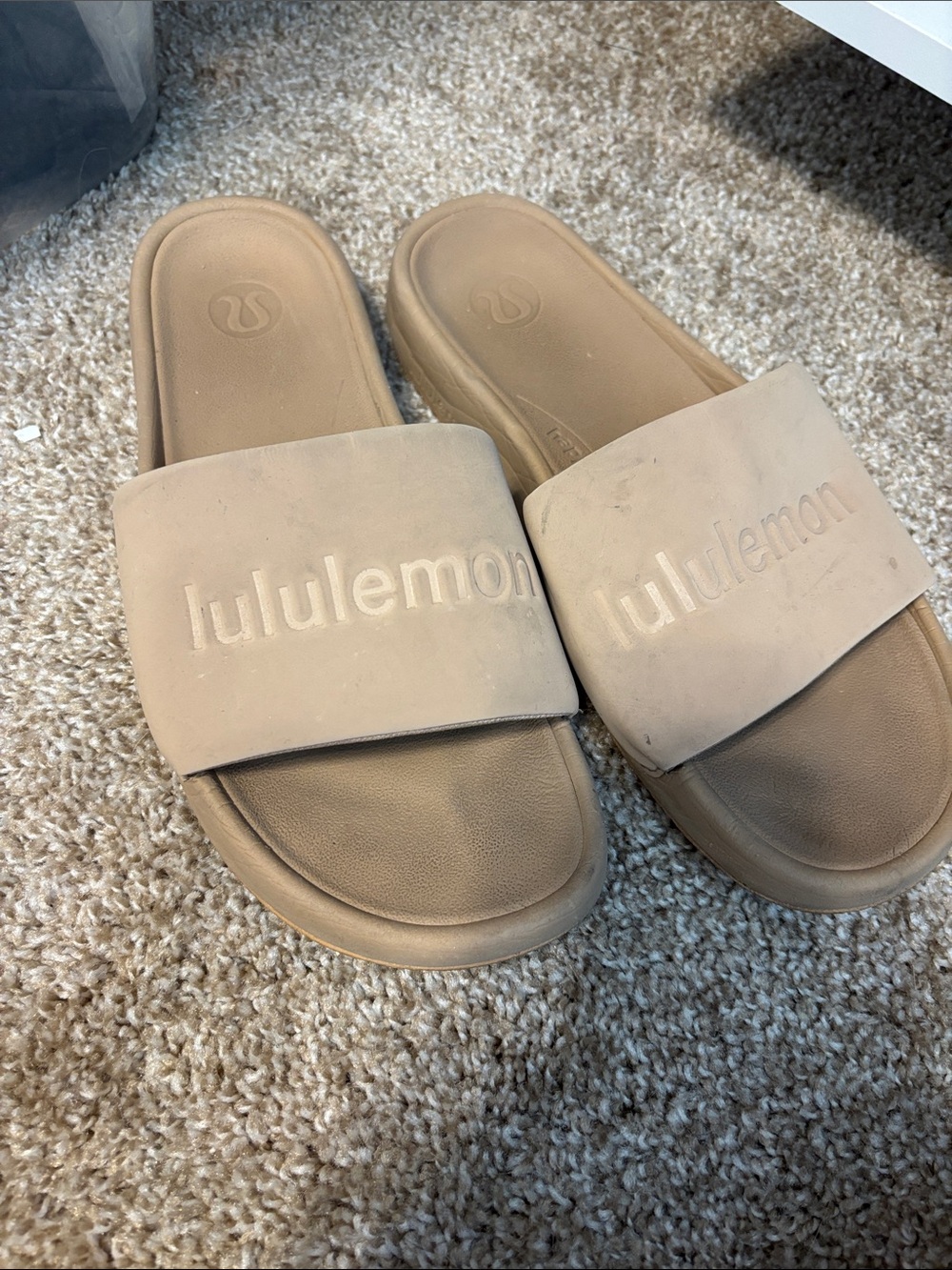 lululemon athletica beige slide sandals